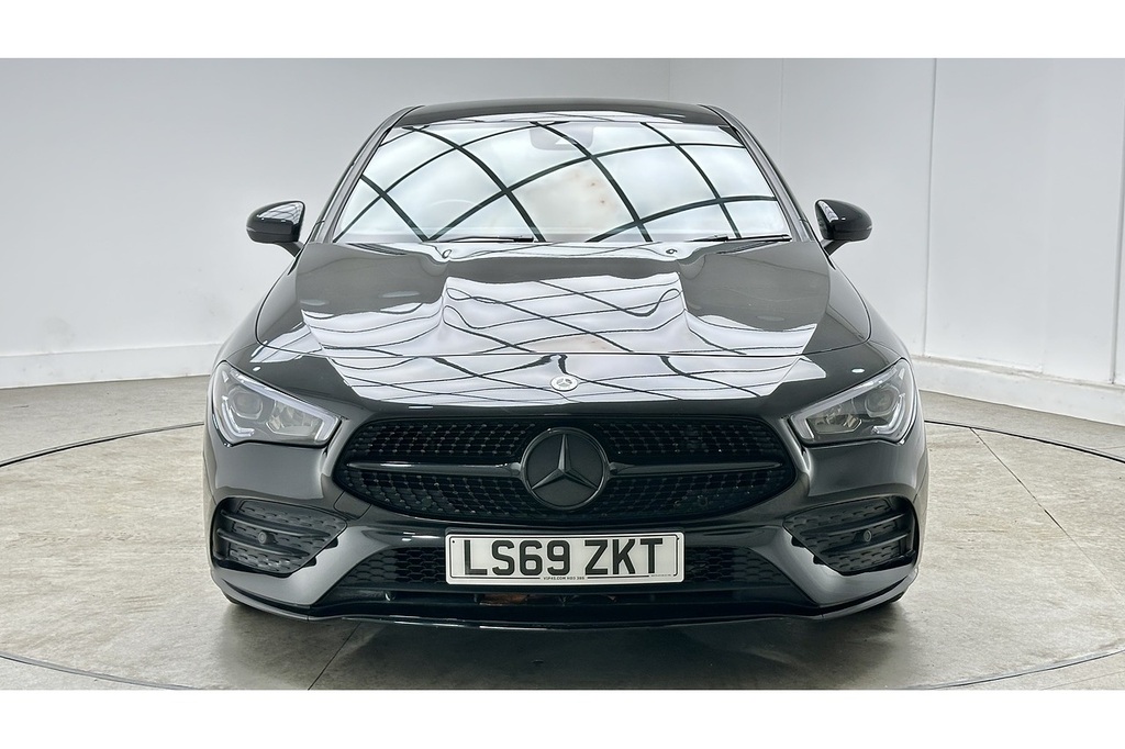 Mercedes-Benz CLA Class Cla200 Amg Line Black #3