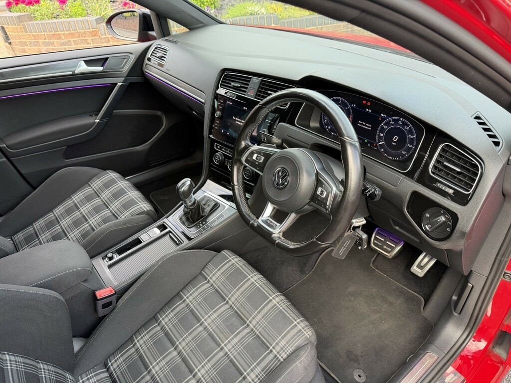 Volkswagen Golf 2.0 Tdi Bluemotion Tech Gtd Red #6