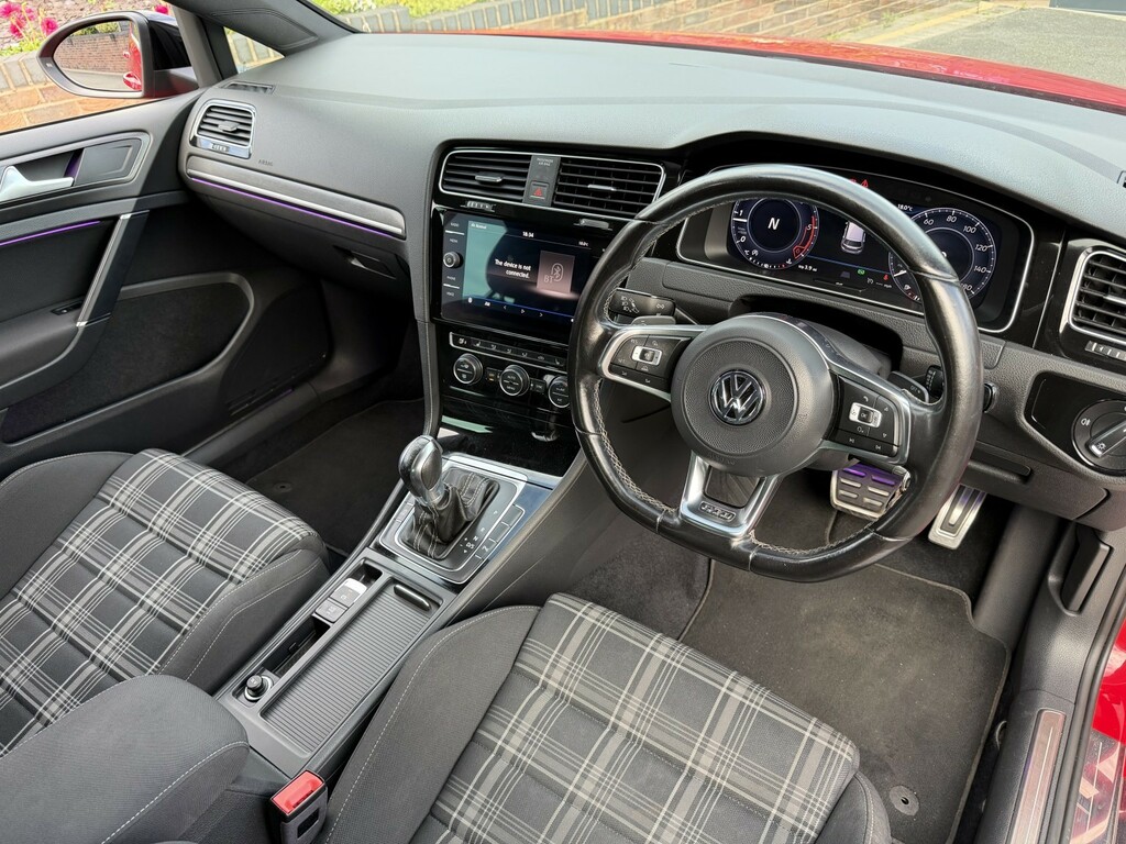 Volkswagen Golf 2.0 Tdi Bluemotion Tech Gtd Red