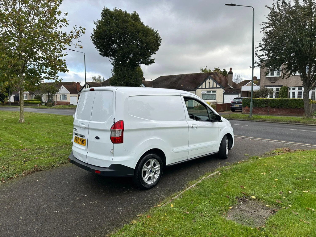 Ford Transit Courier Panel Van 1.0 Ecoboost Limited 202070 White #3