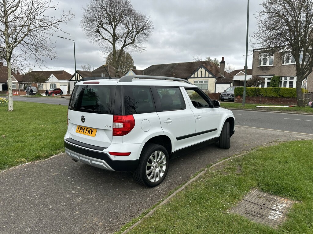 Skoda Yeti Suv 1.2 Tsi Se 201414 FP14FKV White #4