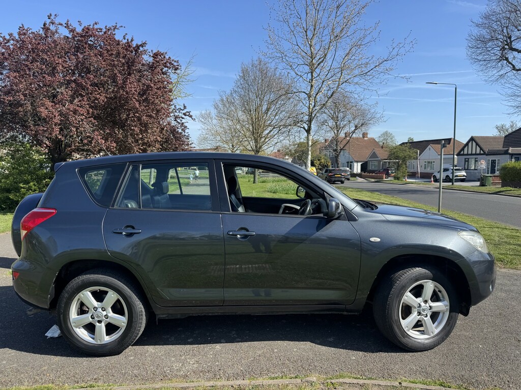 Toyota Rav 4 Suv 2.0 Xt4 200656 Grey #3