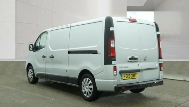 Vauxhall Vivaro 1.6 Cdti 2900 Sportive Silver #3