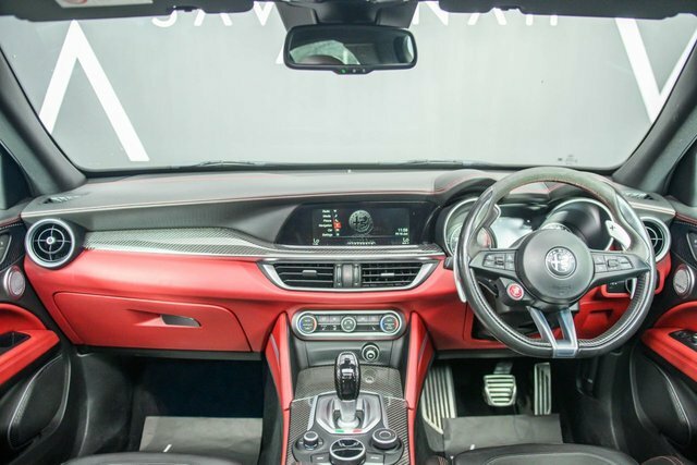 Alfa Romeo Stelvio 2019 2.9 V6 Bi-turbo Quadrifoglio Suv A Black #2