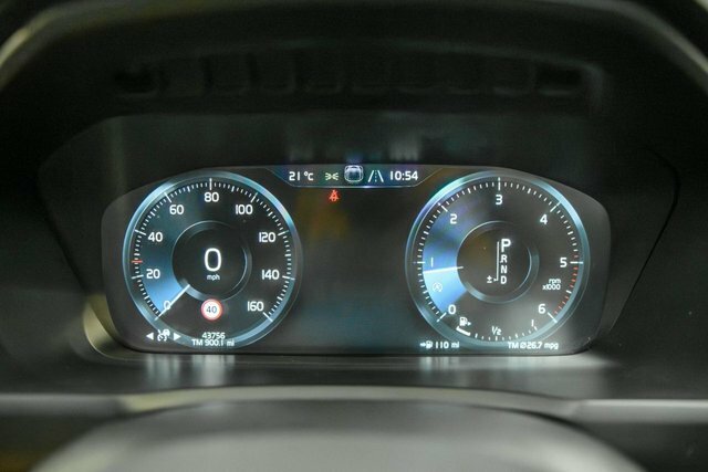 Volvo XC90 Xc90 R-design Pro D5 Powerpulse Awd White #25