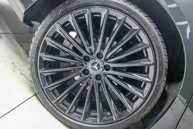 Mercedes-Benz CLS Saloon Grey #11
