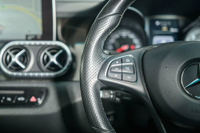 Mercedes-Benz X Class Progressive White #20