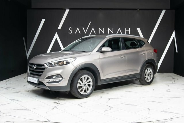 Hyundai Tucson 2015 1.7 Crdi Blue Drive Se Nav Suv Man Beige #4