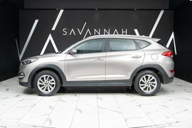Hyundai Tucson 2015 1.7 Crdi Blue Drive Se Nav Suv Man Beige #5