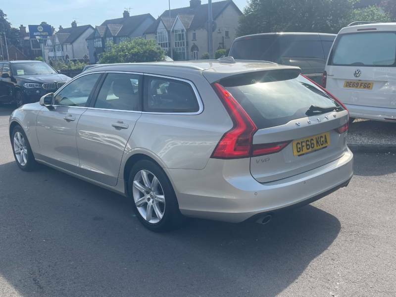 Volvo V90 2.0 D4 Momentum Geartronic - 2016 66 Gold #4