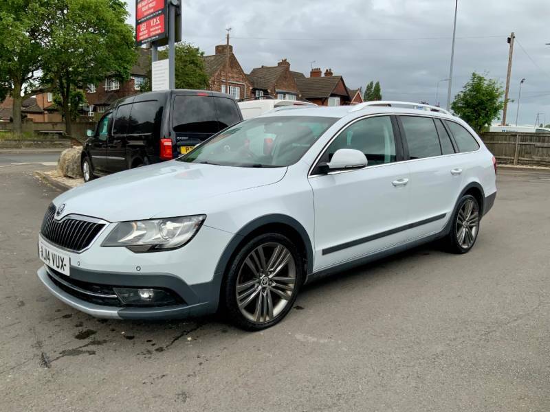 Skoda Superb 2.0 Tdi Cr Tour De France 4X4 - 2014 14 White #2