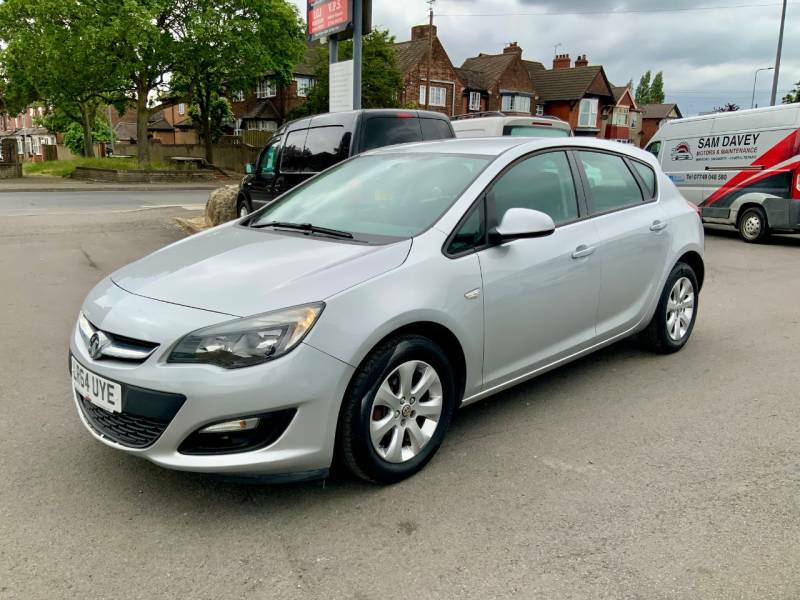 Vauxhall Astra 1.4I 16V Design - 2014 64 LR64UYE Silver #6