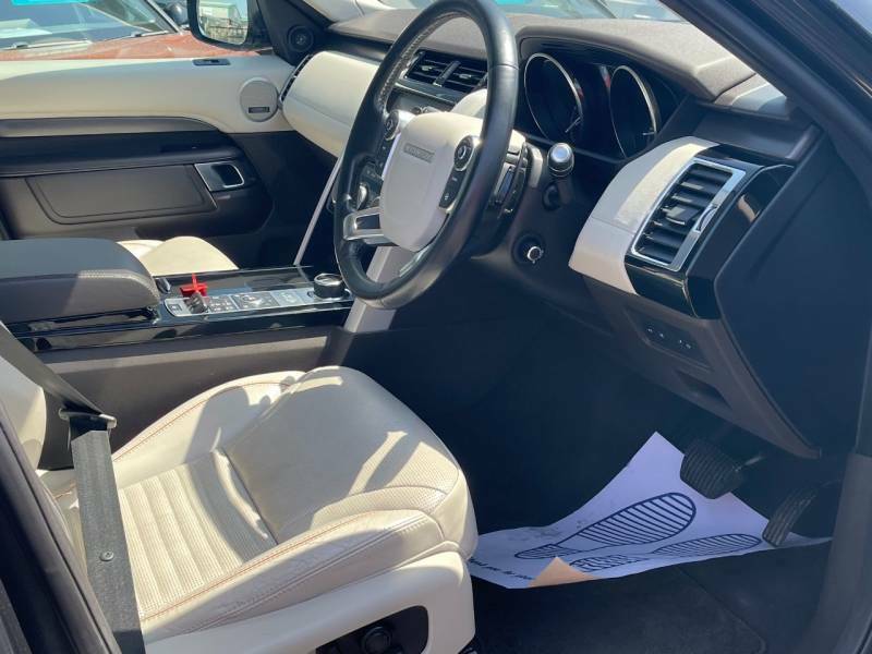 Land Rover Discovery Suv 3.0 Td V6 Hse 4Wd Euro 6 Ss 2017 White #10