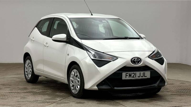 Toyota Aygo 1.0 Vvt-i X-play Tss White