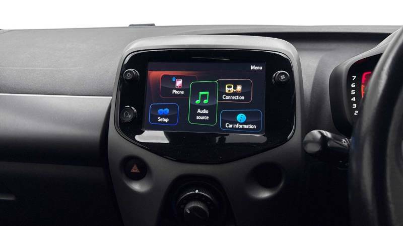 Toyota Aygo 1.0 Vvt-i X-play Tss X-shift Red #8