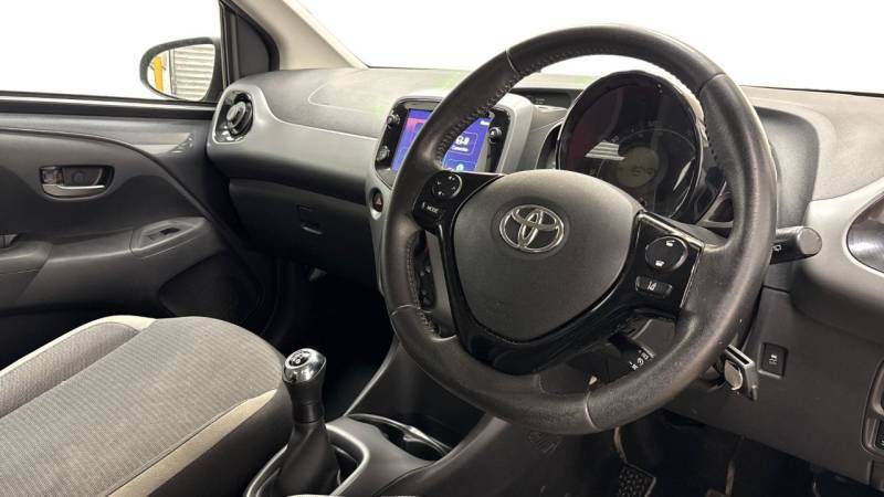 Toyota Aygo 1.0 Vvt-i X-play Tss Grey #6