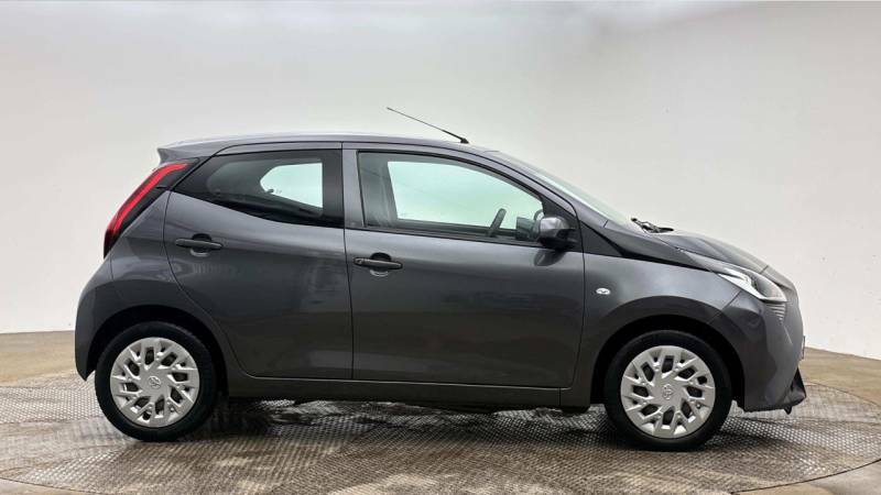 Toyota Aygo 1.0 Vvt-i X-play Tss Grey #3