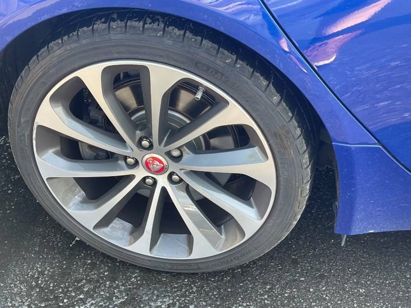 Jaguar XE 2.0 D R-sport 177 Bhp Grey #14