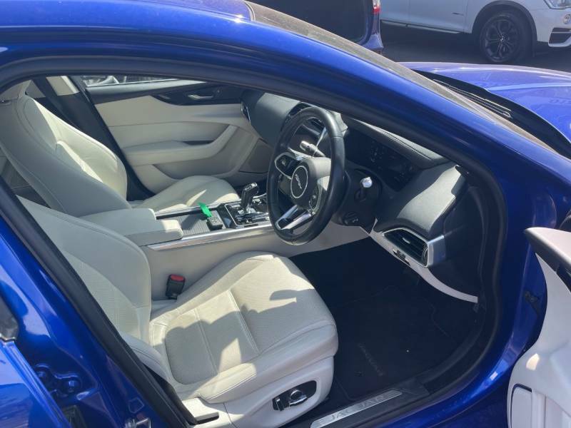 Jaguar XE 2.0 D R-sport 177 Bhp Grey #8