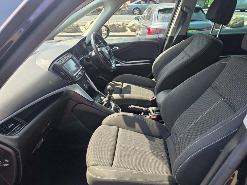 Vauxhall Zafira 1.4T Design Silver #9