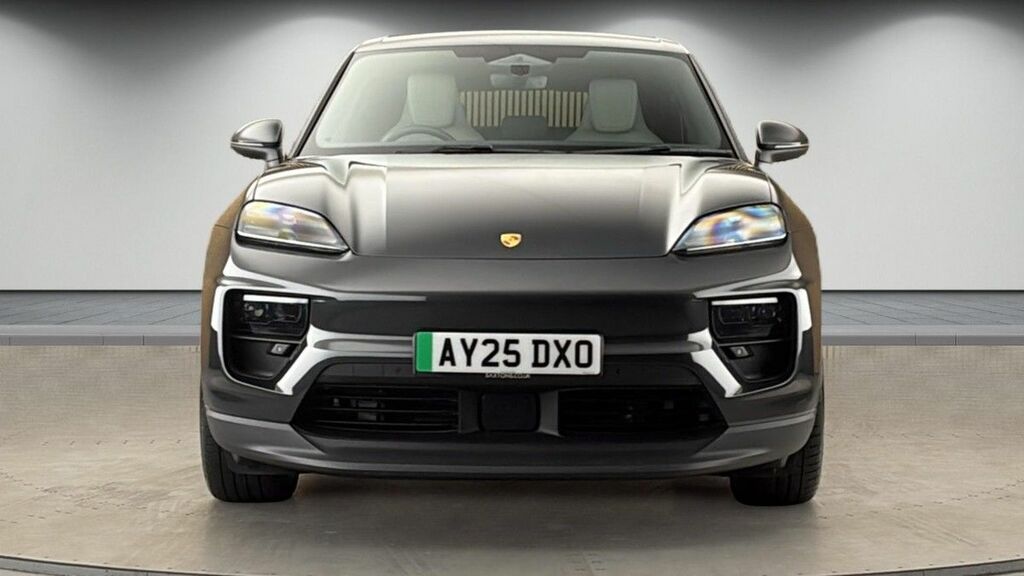 Porsche Macan 100Kwh 4 4Wd AY25DXO Black #3
