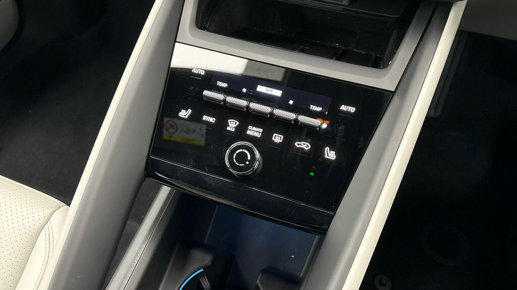 Porsche Macan 100Kwh 4 4Wd AY25DXO Black #6