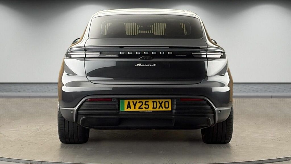 Porsche Macan 100Kwh 4 4Wd AY25DXO Black #4