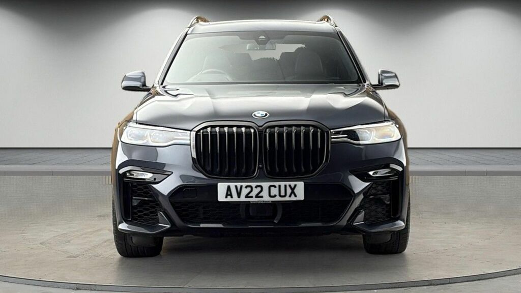 BMW X7 X7 M50i AV22CUX Grey #3
