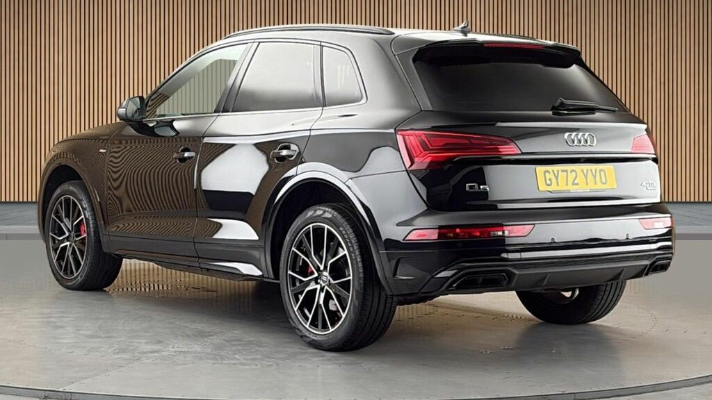 Audi Q5 2.0 Tdi 40 Edition 1 Suv S Tronic Quatt GY72YYO Black #2