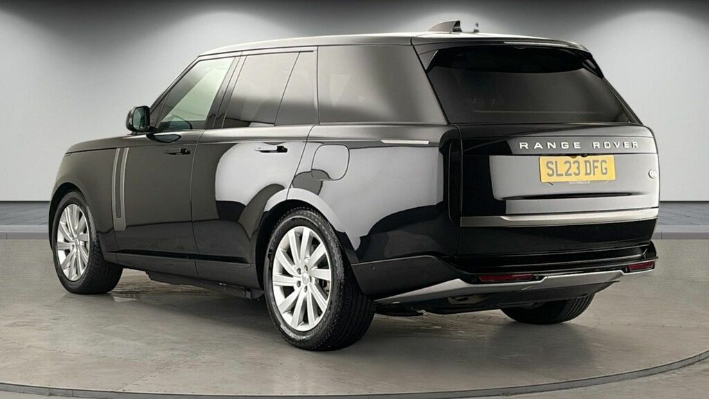 Land Rover Range Rover 3.0 P440e 38.2Kwh Se Suv Plug-in Hybrid Black #2