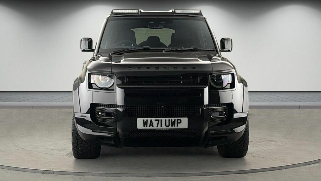 Land Rover Defender 110 2.0 P400e 15.4Kwh X-dynamic Se Suv Plug Black #3