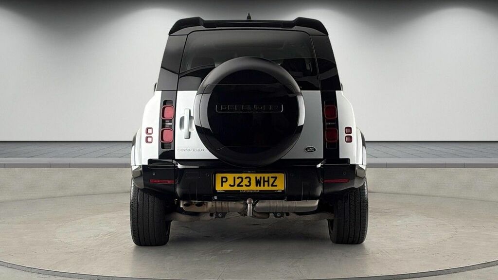 Land Rover Defender 110 3.0 D300 Mhev Hse Suv 4Wd Euro 6 PJ23WHZ Silver #4