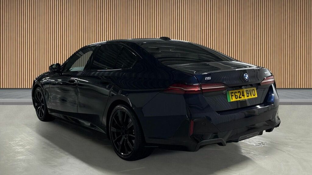 BMW i5 40 83.9Kwh M Sport Saloon Edrive FG24BVO Black #2