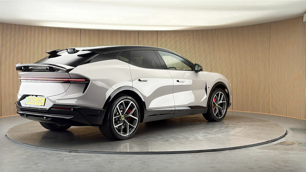 Lotus Eletre 450Kw 112Kwh Black #21