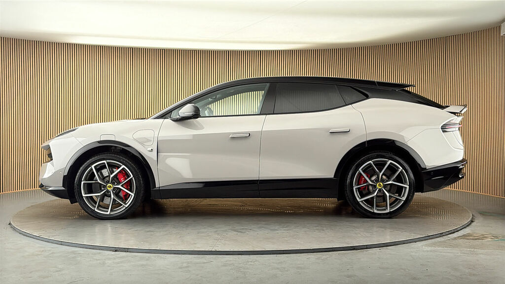 Lotus Eletre 450Kw 112Kwh Black #15