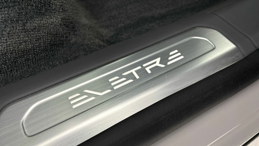 Lotus Eletre 450Kw 112Kwh Black #28