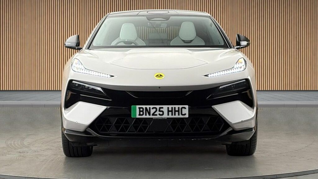 Lotus Eletre 450Kw 112Kwh Black #3