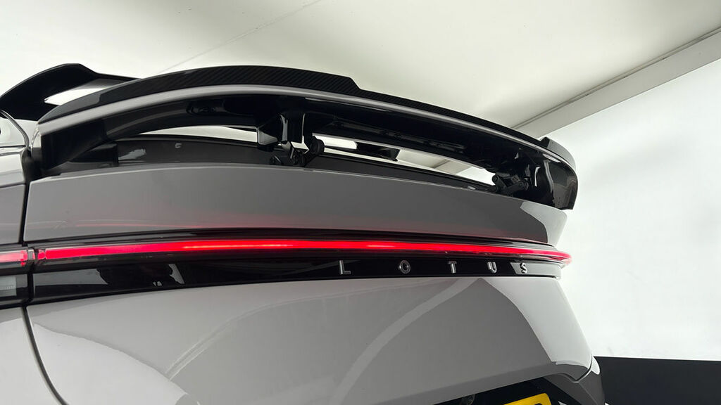 Lotus Eletre 450Kw 112Kwh Black #34