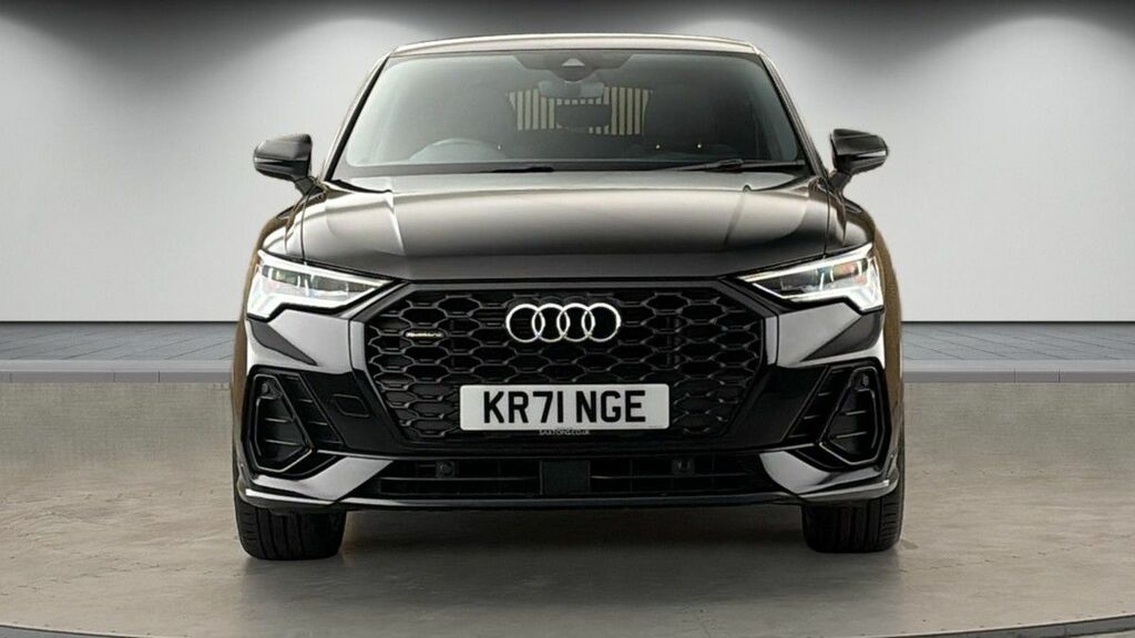 Audi Q3 2.0 Tfsi 40 Black Edition Sportback S T KR71NGE Black #3