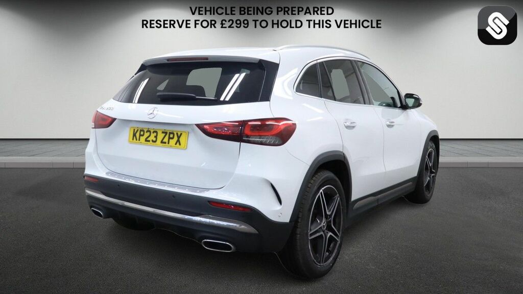 Mercedes-Benz GLA Class 1.3 Gla200 Amg Line Premium Suv 7G-dc KP23ZPX White #4