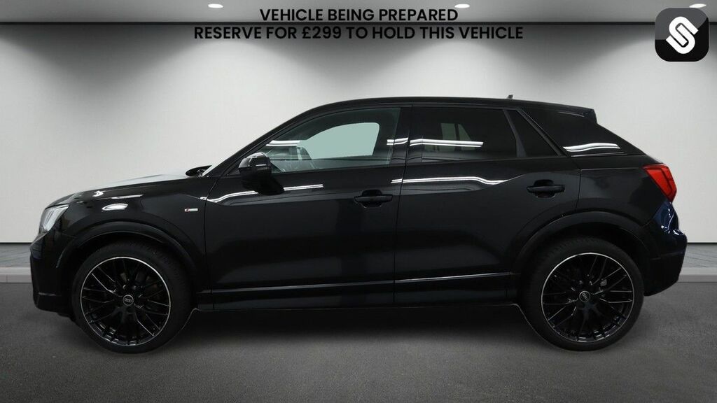 Audi Q2 1.5 Tfsi Cod 35 Black Edition Suv S Tro LT23KZR Black #6