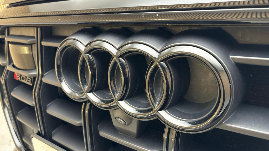 Audi SQ8 Petrol Black #24