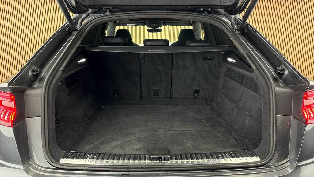 Audi SQ8 Petrol Black #11