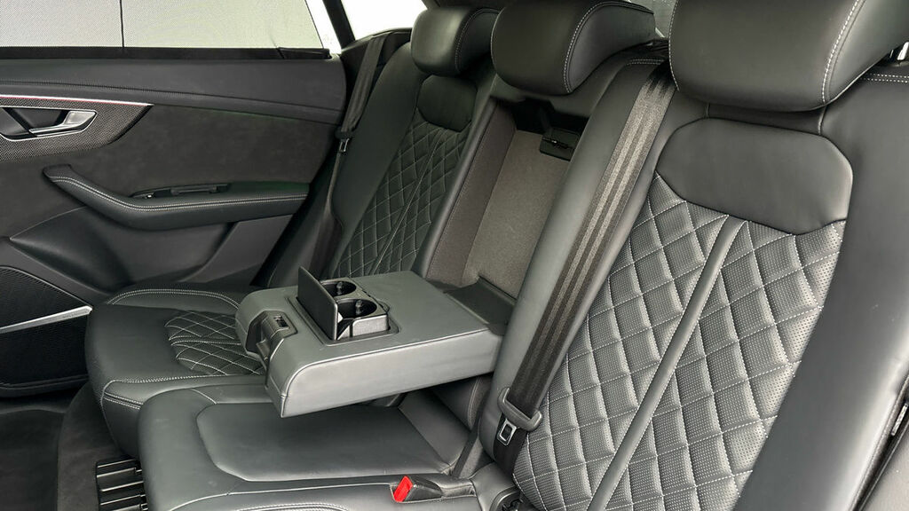 Audi SQ8 Petrol Black #9