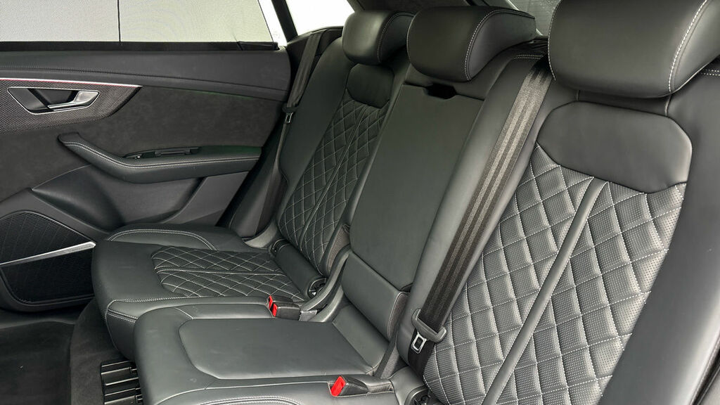Audi SQ8 Petrol Black #8