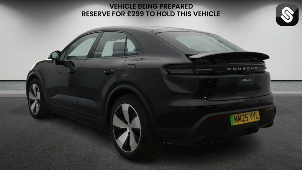 Porsche Macan 100Kwh Suv 360 Ps Black #3