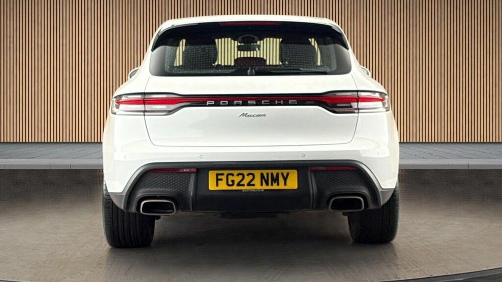Porsche Macan 2.0T Suv Pdk 4Wd Euro 6 Ss 265 Ps FG22NMY White #4
