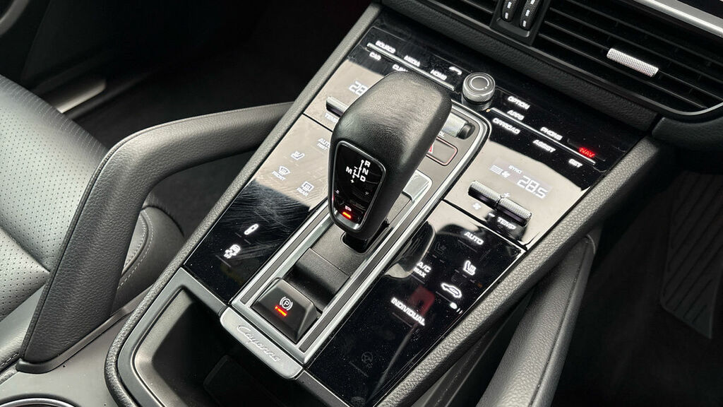 Porsche Cayenne 3.0 V6 E-hybrid 17.9Kwh Suv Plug-in Hyb Black #6