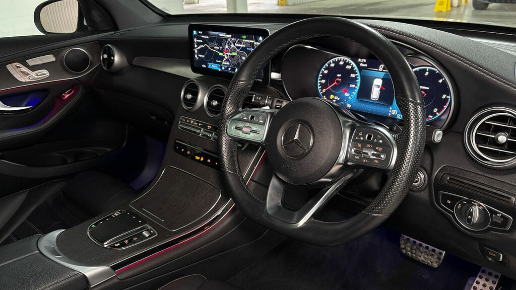 Mercedes-Benz GLC Class 2.0 Glc300d Amg Line Premium Plus Suv YR22CZA White #5