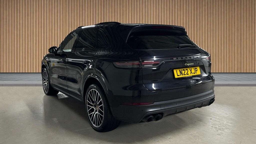 Porsche Cayenne 3.0 V6 E-hybrid 17.9Kwh Platinum Edition Suv P #2